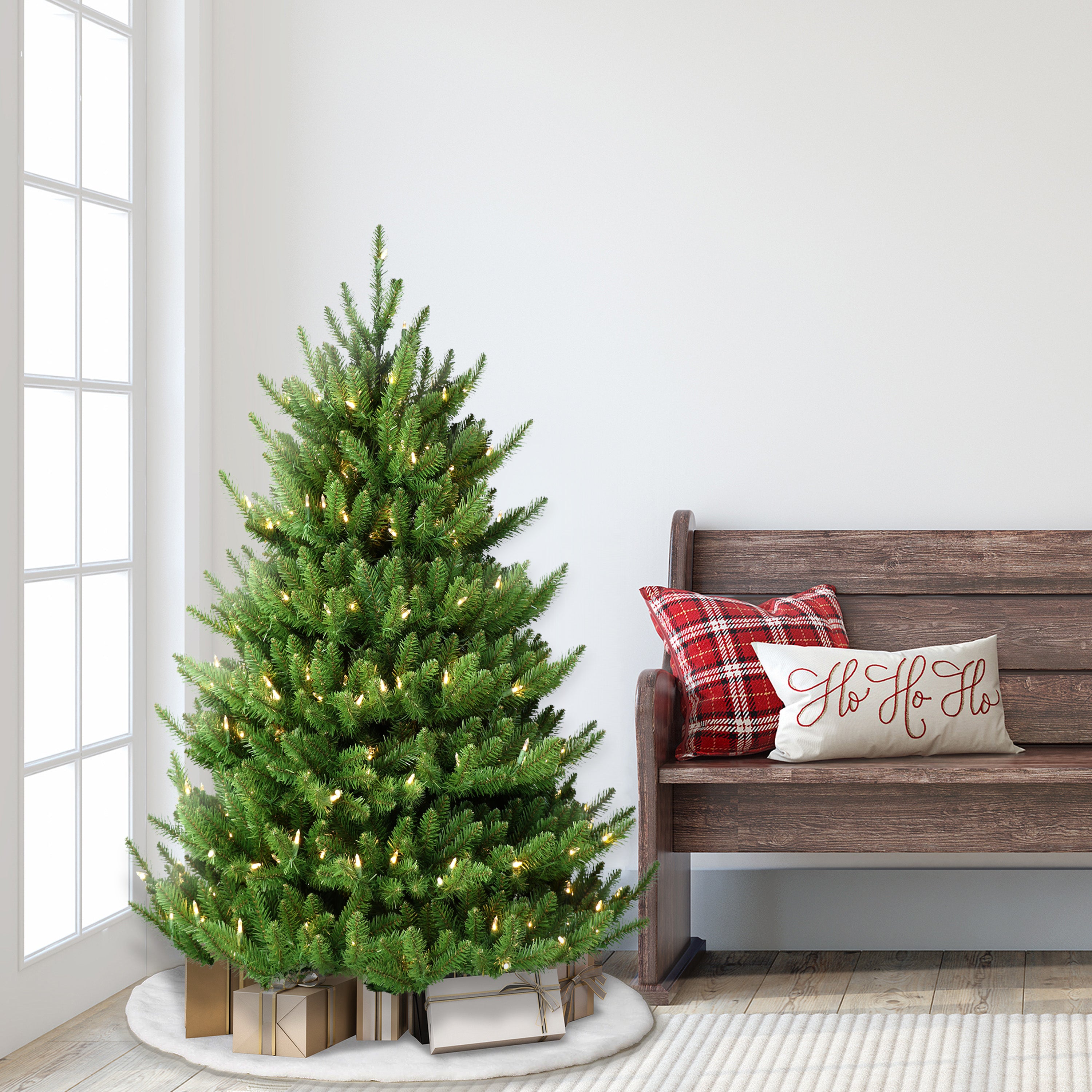 4.5ft Pre-Lit Canadian Balsam Fir Christmas Tree